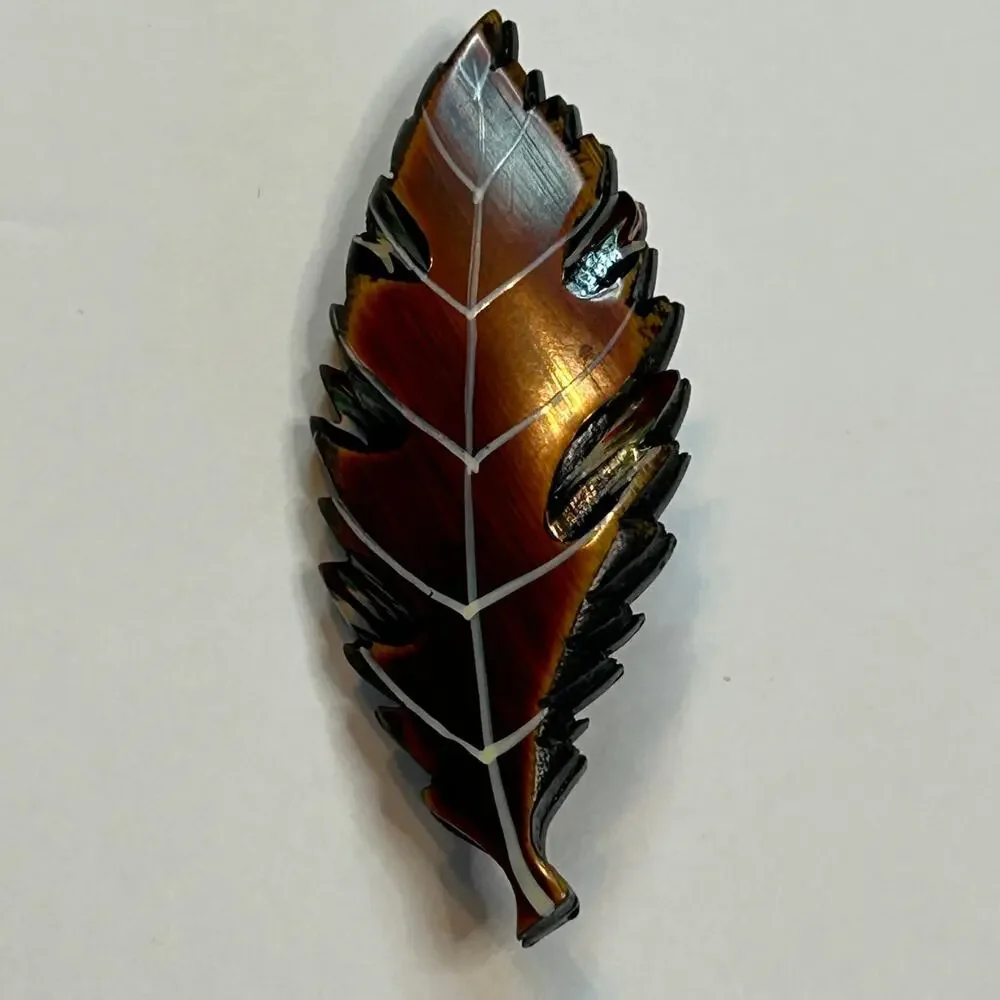 Unbranded vintage carved